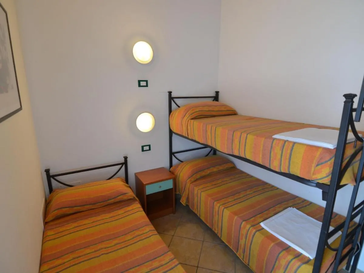 Belvilla By Oyo Apartment In Lido Di Spina 0*,